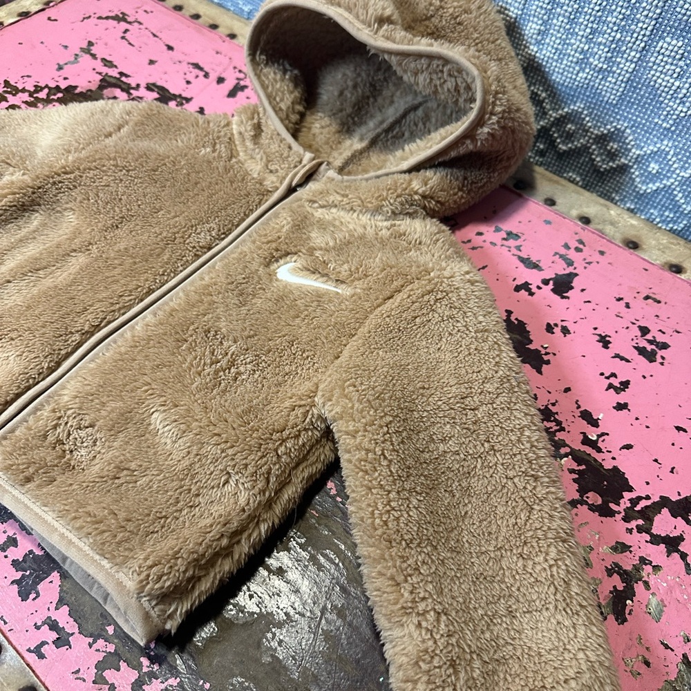 NIKE infant brown fuzzy teddy bear coat sz 12 mo - NWT - Picture 3 of 7